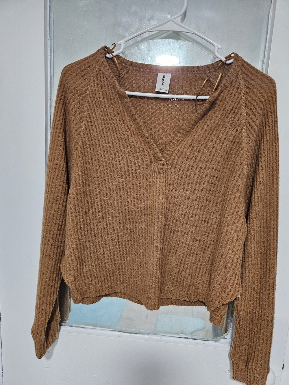 Abound Women's Brown Waffle-Knit V-Neck Sweater
